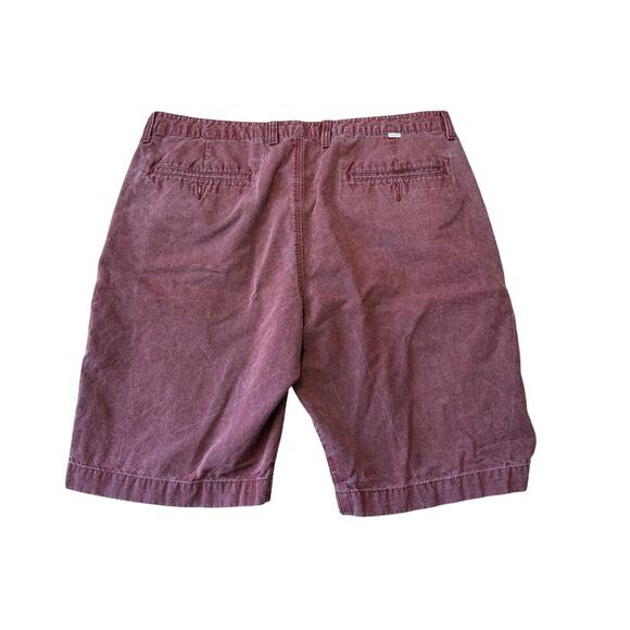 LEVIS Washed Red Denim Men's Shorts, Size 38, flat front chino - Picture 2 of 9